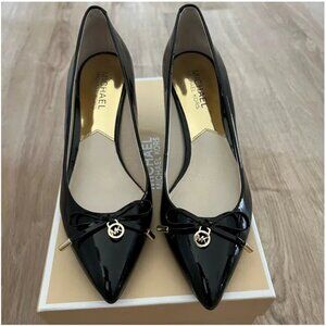 New in Box Black Michael Kors Nancy Mid Pump 8 M
